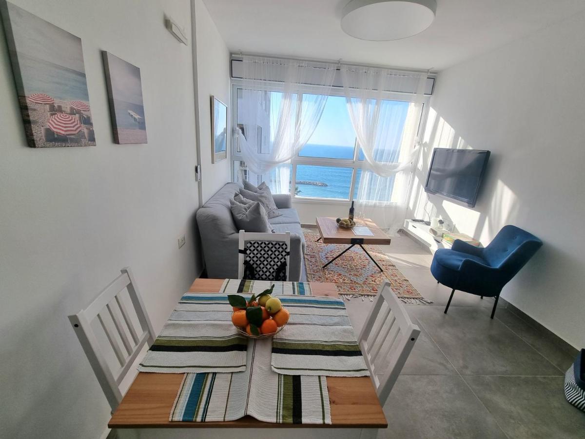 Beautiful 2-Bedroom Sea-View Apartment Netanya Exterior foto